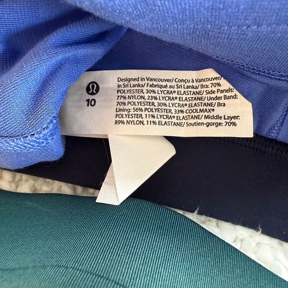 Like New! Lululemon High-Neck Square Back Train Bra - Picture 3 of 4